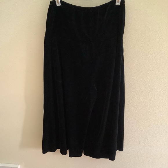 Black velveteen stretch culottes/skirt size 10 - Picture 8 of 9